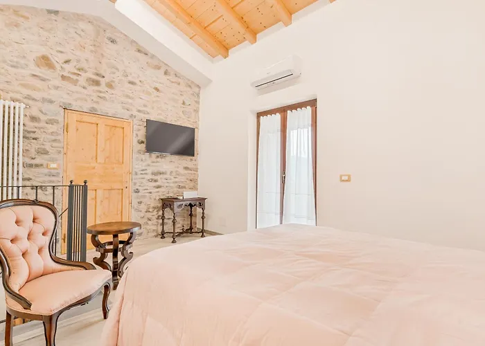 La Casetta In Carafa بيت للعطل