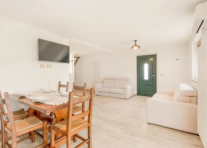 La Casetta In Carafa بيت للعطل